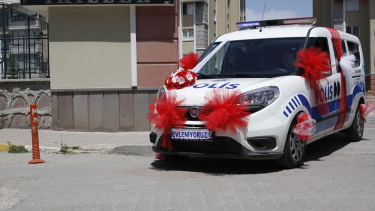 polis-cift-nikaha-susledikleri-ekip-otosuyla-geldi-yhzJ6JpZ.jpg