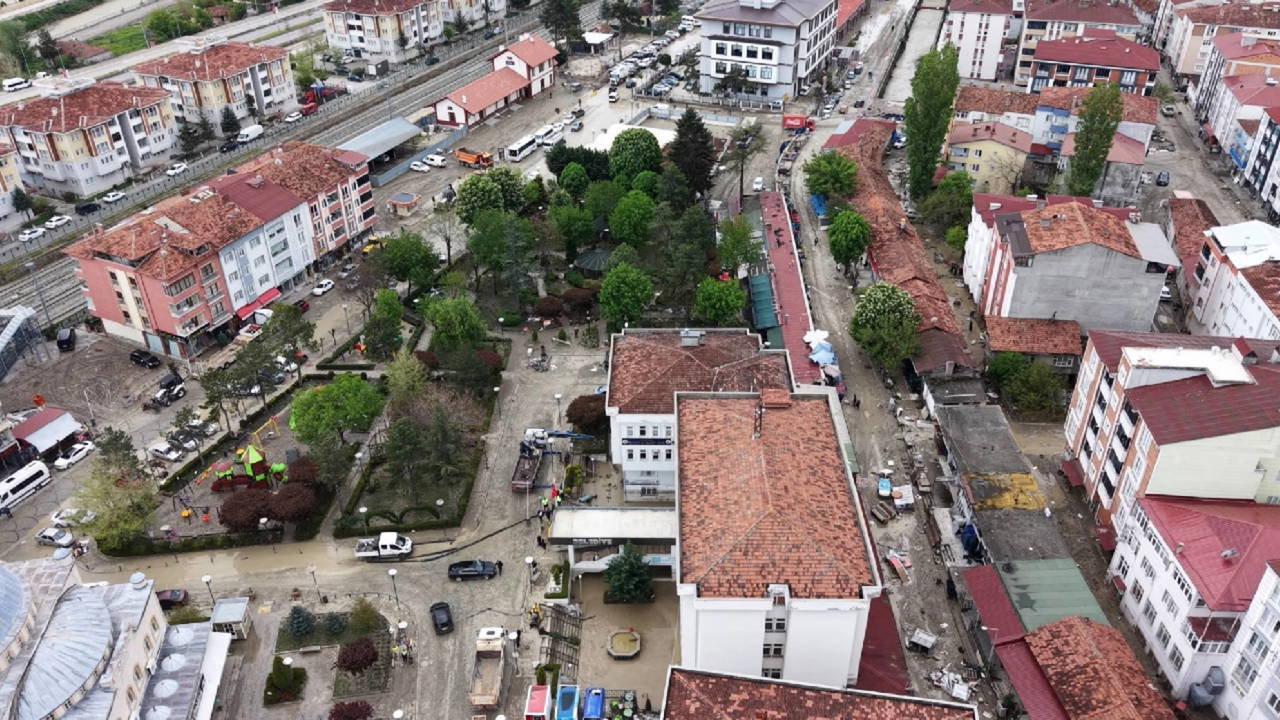 samsunda-sel-felaketi-hasarin-boyutu-gun-aydinlaninca-ortaya-cikti-FATgQv1g.jpg