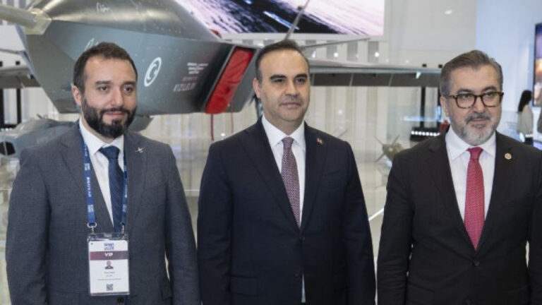 savunma-sanayinde-kobi-finansman-destegi-30-milyon-liraya-cikiyor-d6hQ92OK.jpg