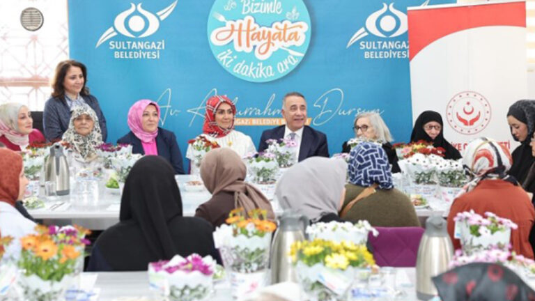 sehit-anneleri-hayata-2-dakika-ara-programinda-bulustu-SmKqQzJK.jpg
