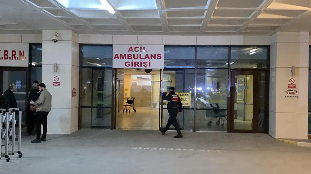 Sınır yakınlarında kaza… Askeri araç duvara çarptı: 2 asker yaralandı