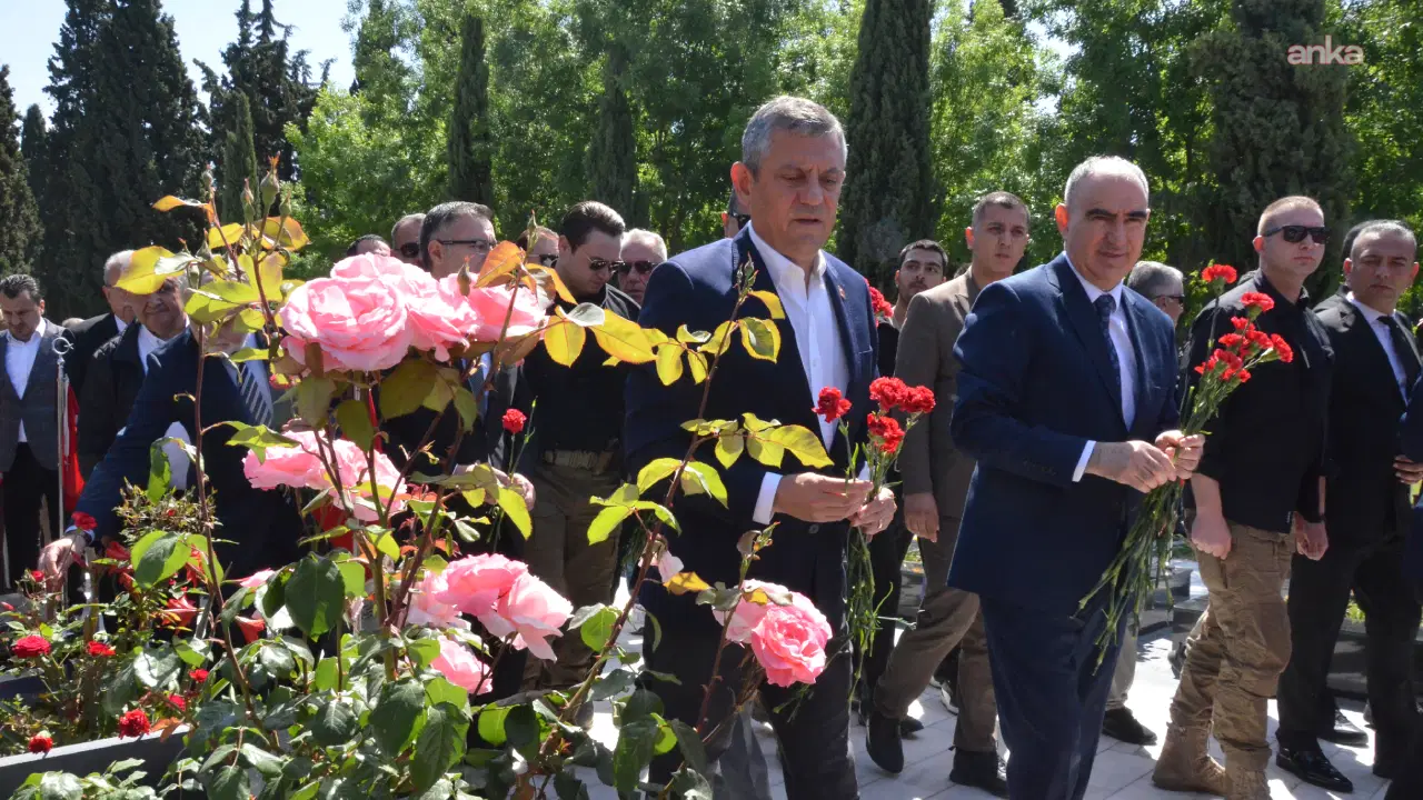 soma-faciasinin-12nci-yili-chp-genel-baskani-ozgur-ozel-maden-sehitligindeki-anma-programina-katildi-12ec1naD.jpg