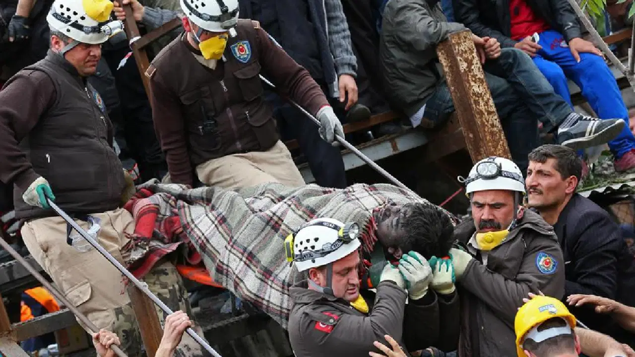 soma-maden-faciasinin-12nci-yili-ulas-karasu-soma-artik-bir-maden-faciasinin-degil-akpnin-RFkVVbDh.jpg