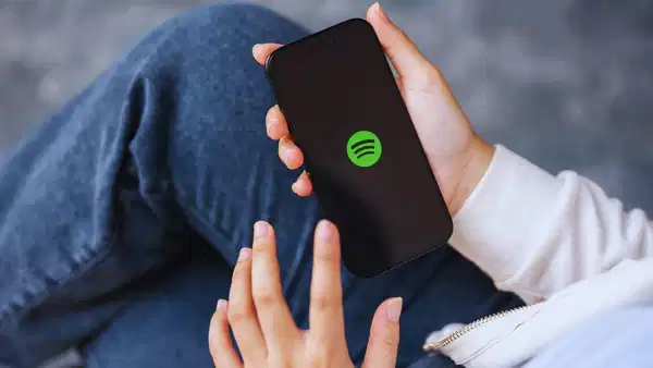 spotify-yapay-zeka-destekli-arama-altyapisini-kullanima-acti-7HqFRRD8.jpg
