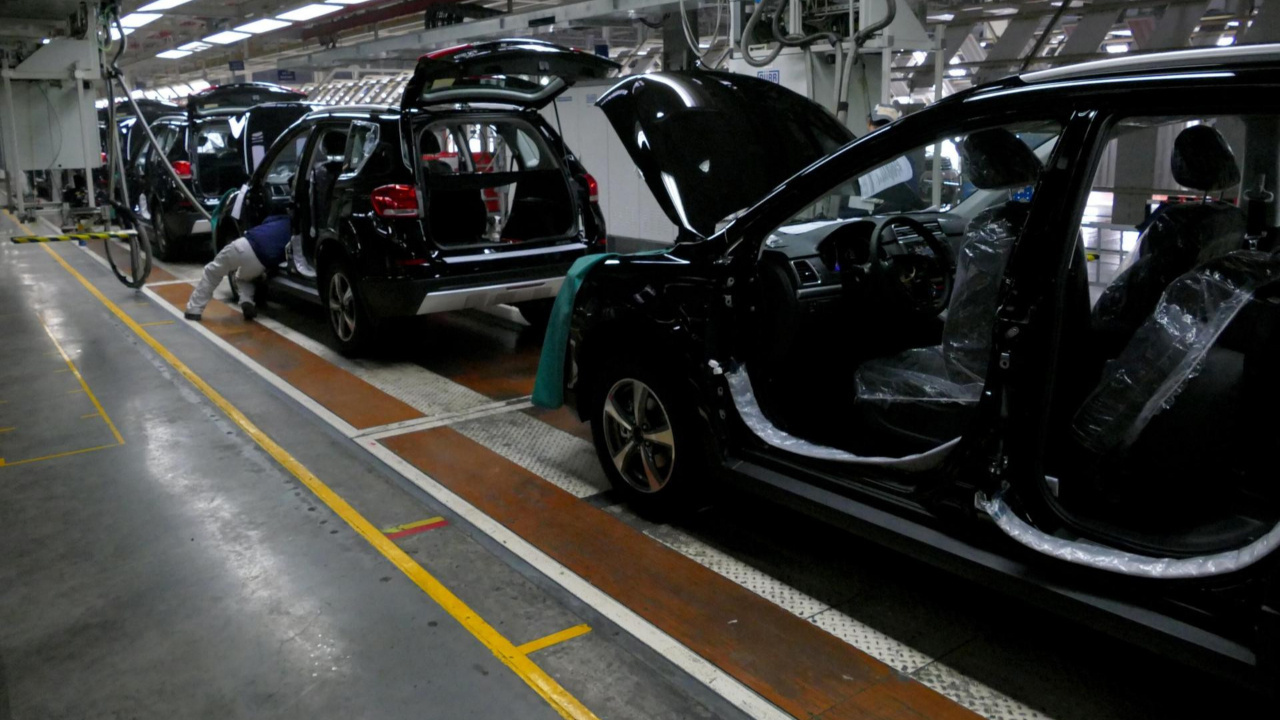 stellantis-volkswagen-ve-ford-devler-fabrikalarini-cinlilere-devrediyor-m4CzHYSh.jpg