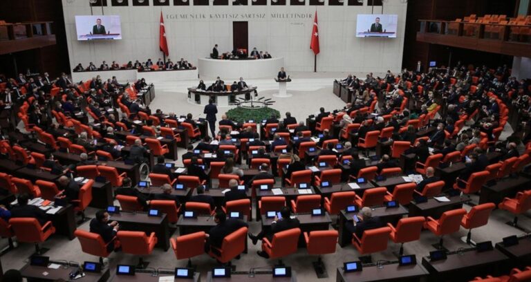 tbmmye-yeni-dokunulmazlik-dosyalari-sevk-edildi-PgKsZ872.jpg