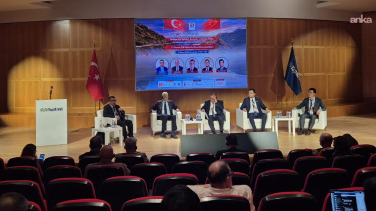 turkiye-ile-cin-arasinda-ortak-kader-vurgusu-istanbulda-stratejik-forum-mguuGJZZ.jpg