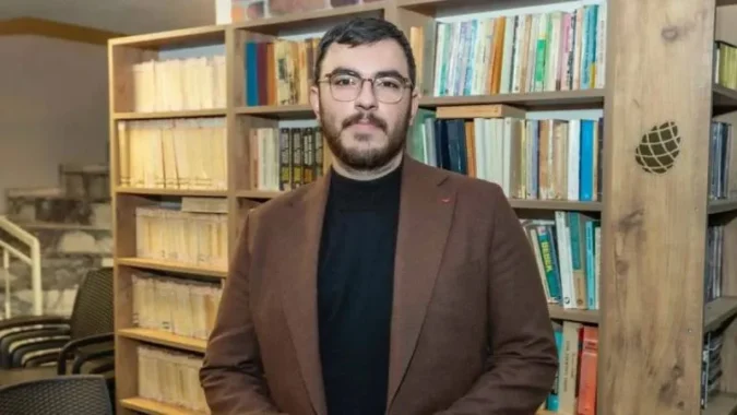 Tutuklu gazeteci İsmail Arı’dan 5 Haziran’daki duruşmasına katılım çağrısı: Sadece kendimi savunmayacağım, aynı zamanda gazeteciliği savunacağım
