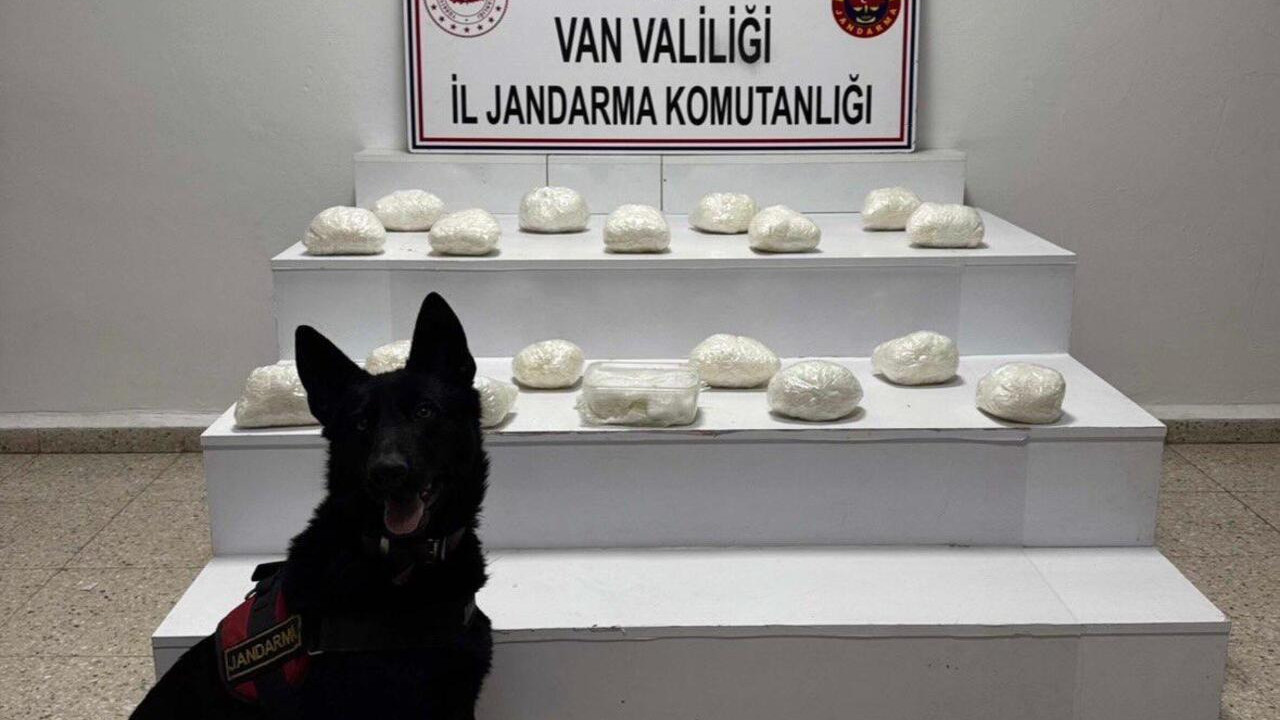 vanda-dev-operasyon-443-kilo-uyusturucu-ele-gecirildi-zPKLlNCu.jpg