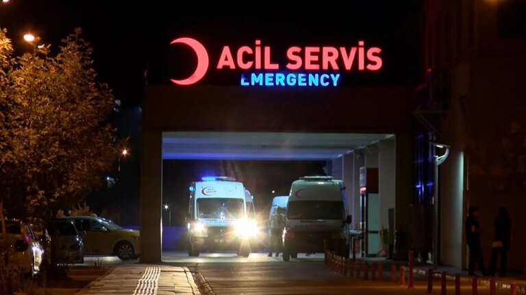 yakininin-olum-haberini-aldi-hastanede-ates-acti-ePiZ53QZ.jpg