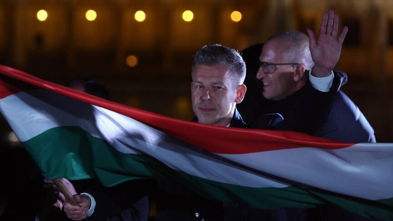 yeni-hukumetten-riskli-ekonomi-hamlesi-gocmen-iscilere-kisitlama-geliyor-sl3mgVAM.jpg