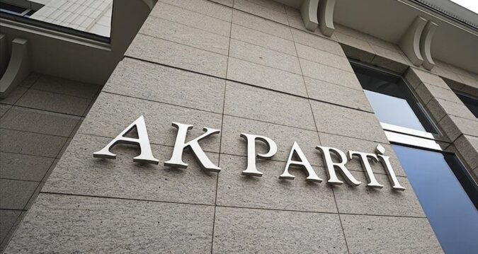 AKP’de il başkanı görevden alındı, yönetimde ilk ayrılık geldi