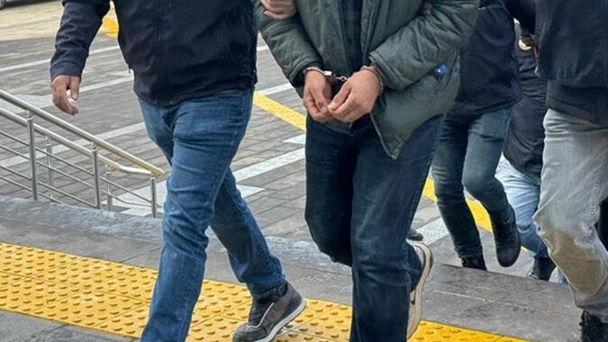 Ankara dolandırıcıları yakalandı