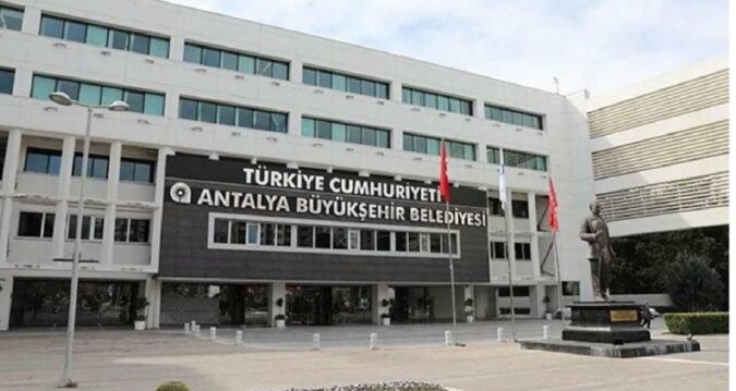 Antalya Büyükşehir’e yeni operasyon: 3 kişi gözaltında