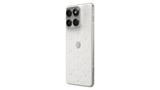 Motorola Swarovski alana Lenovo tablet geliyor