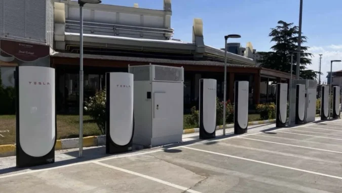 Tesla Supercharger Afyonkarahisar Dörtyol’da hizmete geçti