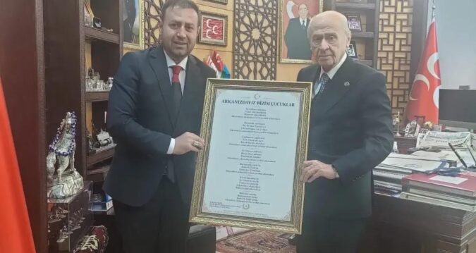 Bahçeli istedi, milli takıma yeni marş yazıldı