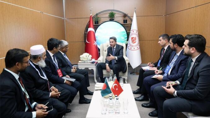 Bakan Bayraktar, Bangladeşli bakanlarla görüştü: Yatırımlarını değerlendirdik