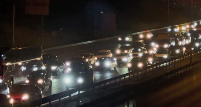 Bayram tatili dönüşü İstanbul girişinde trafik yoğunluğu