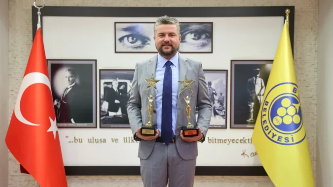 Buca Belediyesi operasyonuna CHP’den tepki: Bayram bitti, mesainin ilk sabahı siyasi iktidar yine bildik senaryoyla işe koyuldu!