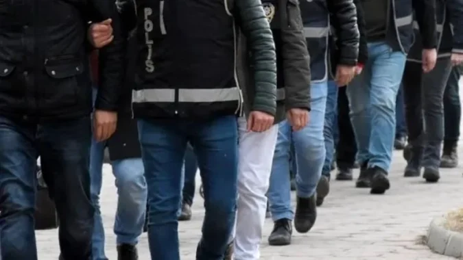 Buca Belediyesi’ne operasyonda gözaltı sayısı 54’e yükseldi