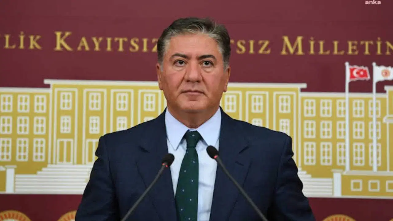 CHP’li Murat Emir’den ‘Kurultay’ ve ‘yeni parti’ açıklaması: ‘Bütün seçenekler masada’