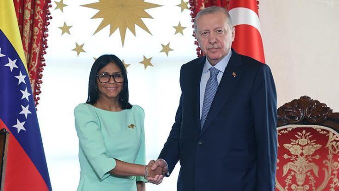 Cumhurbaşkanı Erdoğan, Venezuela Geçici Devlet Başkanı Rodriguez ile görüştü