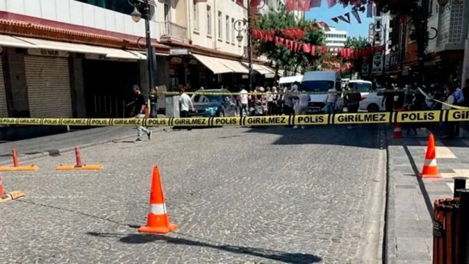 Diyarbakır’da Yapı Kredi şubesine silahlı saldırı