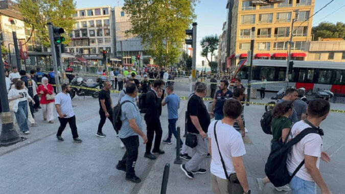 Fatih’te tramvayın altında kalan 6 yaşındaki çocuk hayatını kaybetti