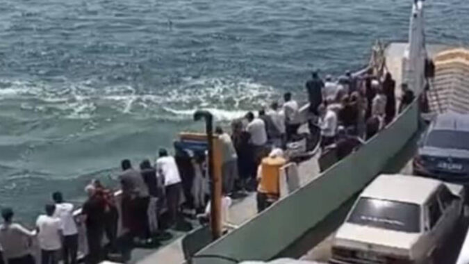 Feribotta can pazarı: Denize düşen yolcuyu büfe çalışanı kurtardı
