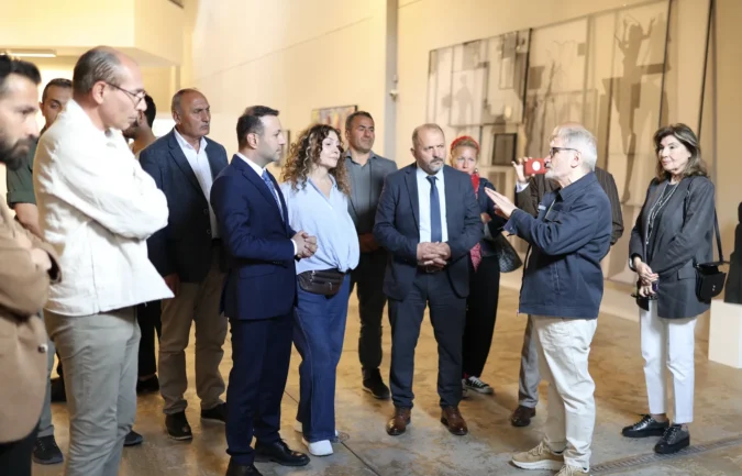 İrfan Önürmen’in “Kapsam Dışı” sergisi, güç ve iktidar mekanizmalarını odağına alıyor