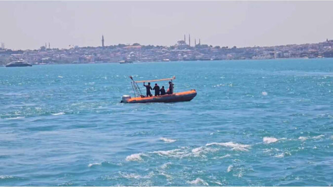 İstanbul Boğazı’nda ceset ihbarı! 2 gündür aranıyor