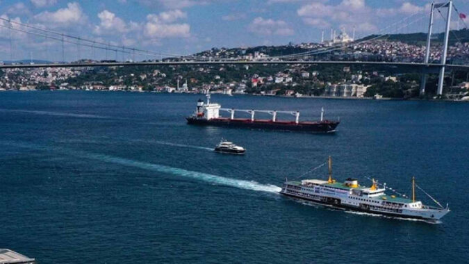 İstanbul Boğazı’nda gemi trafiği çift yönlü kapatıldı