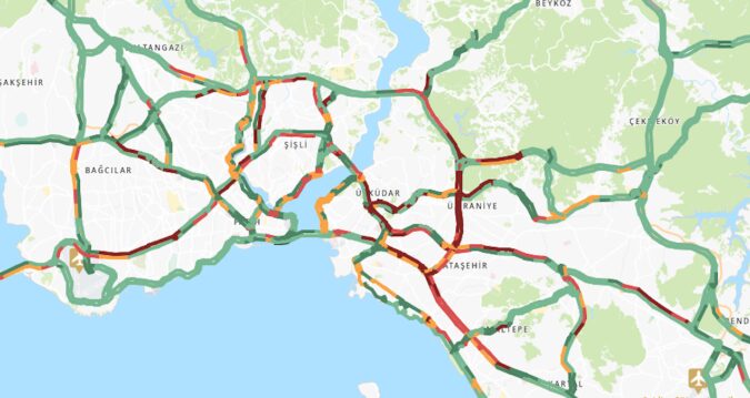 İstanbul’da bayram tatili sonrası trafik çilesi! Kuyruklar metrelerce uzadı