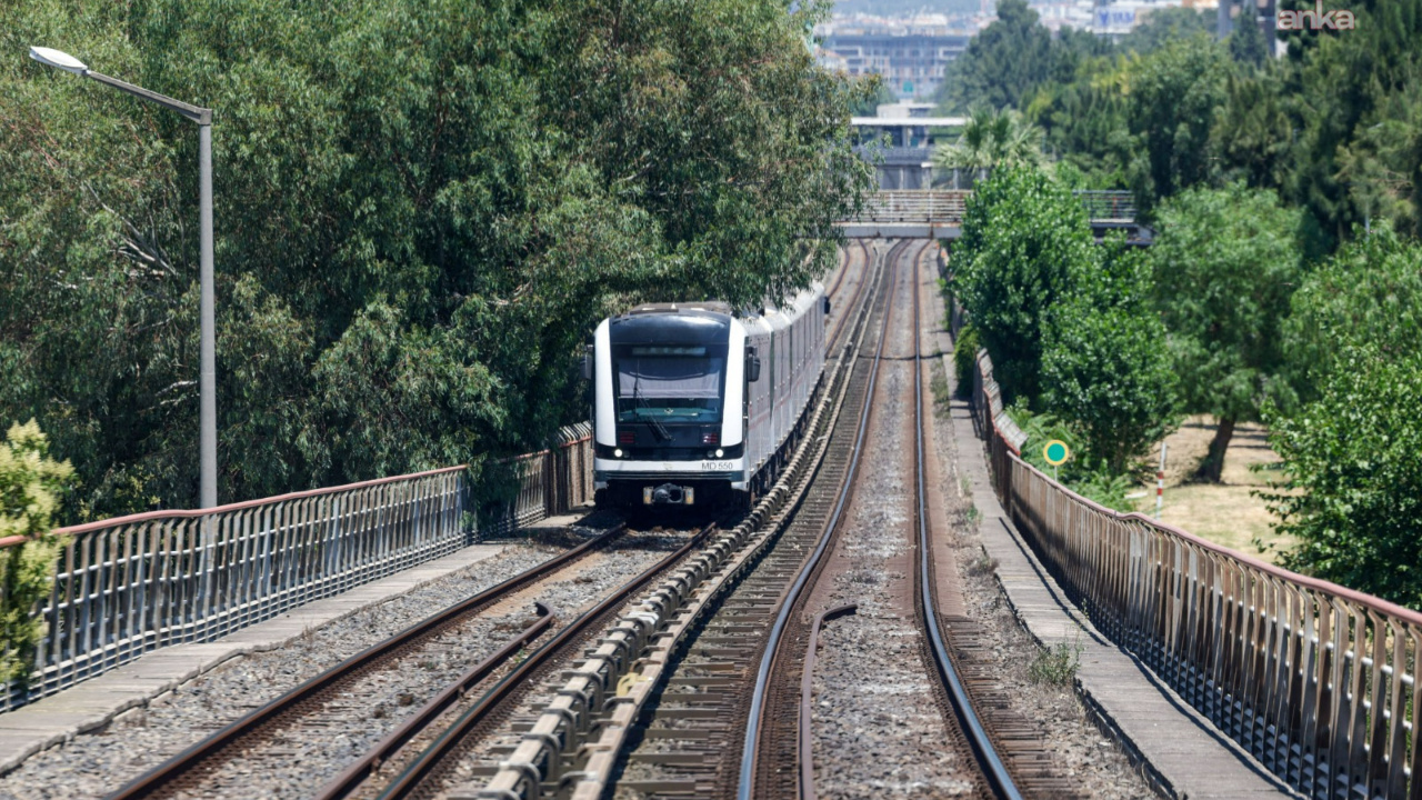 İzmir’de kablo hırsızlığı girişimi metro seferlerini aksattı