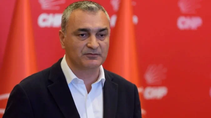 Kılıçdaroğlu’nun CHP Basın Sözcüsü olarak görevlendirdiği Müslim Sarı: Mevcut durumda kurultay yapma şansımız yok, imza toplayanlar da bunu biliyordu