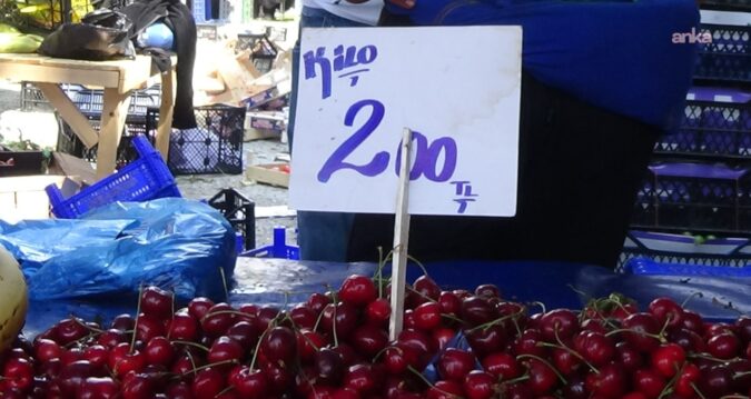 Kiraz lüks oldu: Kilosu 200 liraya çıkınca vatandaş gramla almaya başladı