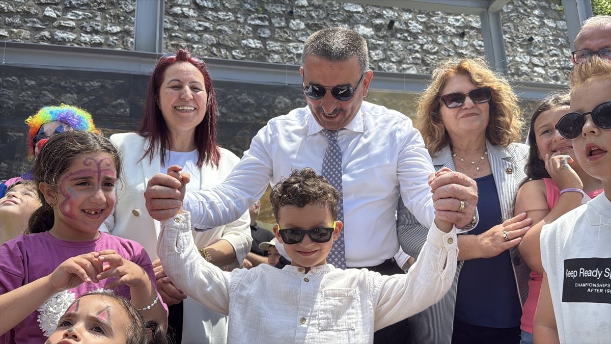 Lösemiyi Yenen Çocuk İçin Balon Uçuruldu