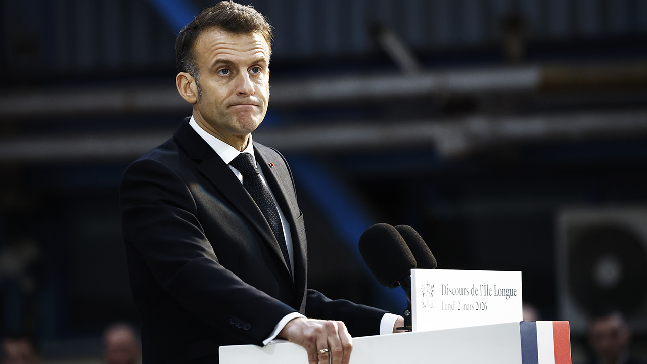“Macron’un yürüyüşü için park kapatılacak” iddiasına açıklama