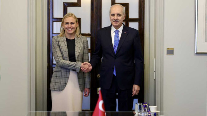 NATO zirveleri öncesinde Türkiye-Finlandiya teması gerçekleştirildi