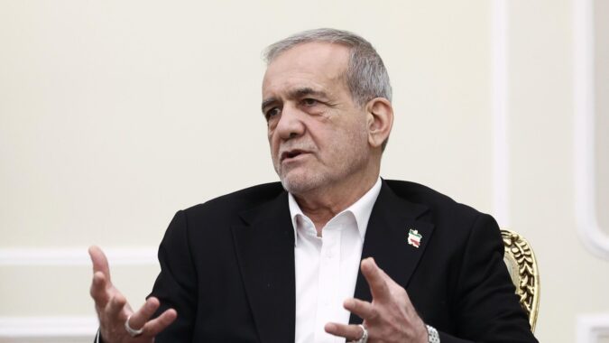 Pezeşkiyan ve Takaichi telefonda görüştü: ‘ABD dahil bazı taraflar, Ortadoğu’daki diplomatik süreci baltalıyor’