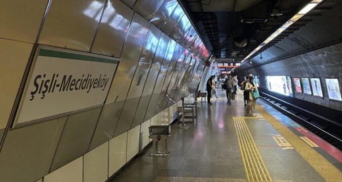 Şişli-Mecidiyeköy istasyonunda intihar girişimi
