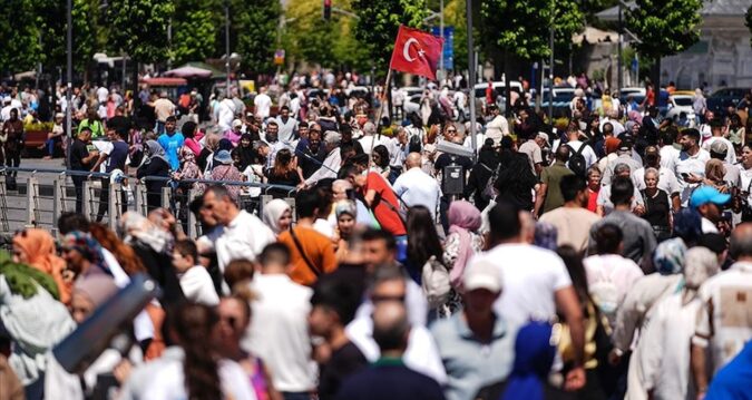 Türkiye’nin en kalabalık mahallesi belli oldu: Nüfusu 150 bini aştı