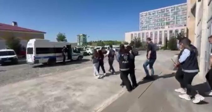 Uşak’ta yasa dışı bahis operasyonunda 5 kişi tutuklandı