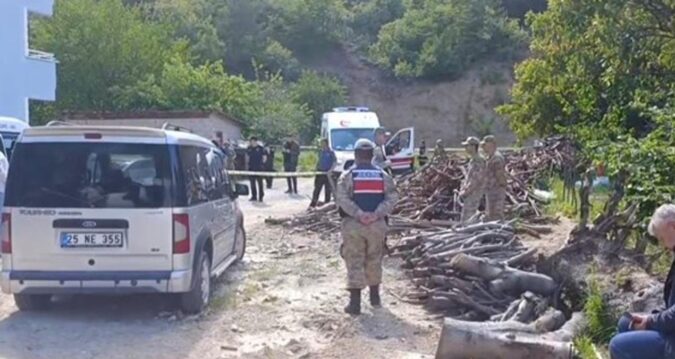 Vahşi adam eşini odunla vurarak öldürdü
