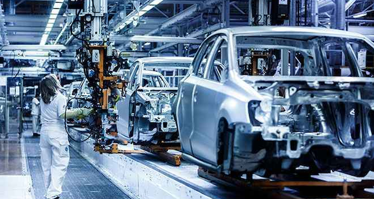 Yapay zekadan pişman olan otomotiv devi kovduğu çalışanlarını işe geri aldı