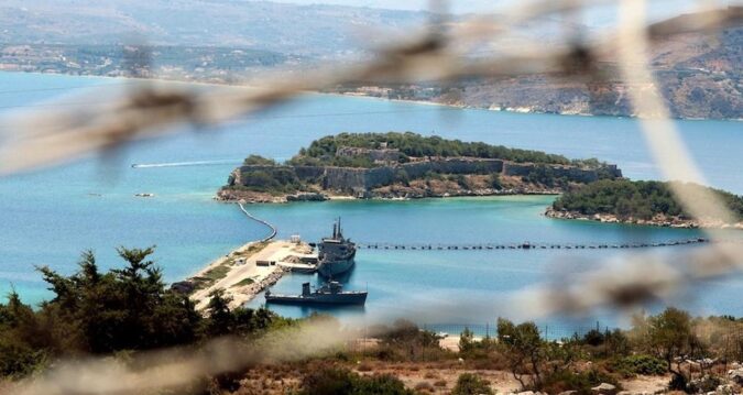 Yunanistan alarmda: O adada olağanüstü hal ilan edildi