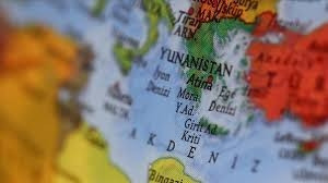 Yunanistan’ın Eğriboz Adası’ndaki orman yangını nedeniyle 2 yerleşim yeri boşaltıldı