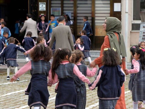 1 siniflar ne zaman basliyor 2026 2027 uyum haftasi tarihleri KGCcdicK.jpg