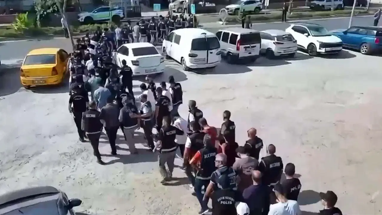 10 ilde ikinci dalga ‘vize dolandırıcılığı’ operasyonu: 27 tutuklama